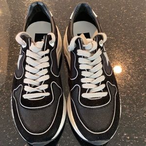 Never worn Golden Goose running shoes.